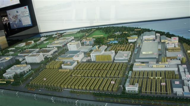 중국 광둥성 주하이에 있는 이금기 공장은 발효 탱크만 3000여개가 넘는 거대한 규모를 자랑한다.