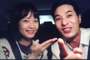 ‘톱스타 유백이’ 김지석♥전소민, 찰떡 호흡으로 “본방 사수!” 독려