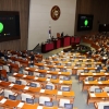 야3당 불참 속 내년도 예산안 처리…사회복지 깎고 지역구 예산 늘려