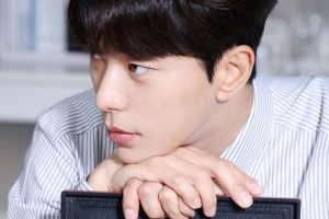 ‘계룡선녀전’ 윤현민, 불안감→외로움 “모성애 유발” 스틸 공개