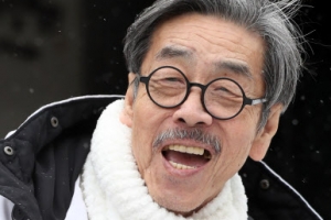 ‘집필실 사용료’ 승소한 이외수 “되레 전시물 사용료 받아야”