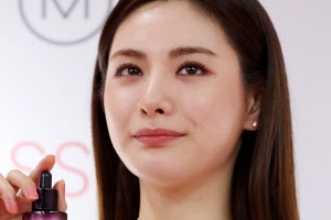 나나, 완벽 각선미 드러낸 자태 ‘여신급 미모’