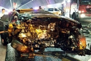 “7개월간 사과없더니”…법정서 무릎꿇은 음주역주행 벤츠운전자