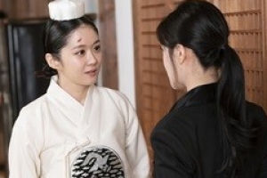 ‘황후의 품격’ 장나라 vs 이엘리야, 대립한 모습 포착 ‘긴장감’