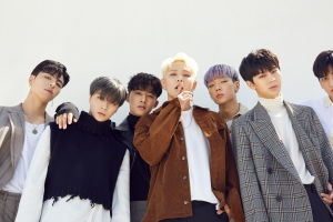 올해 가장 사랑받은 노래는 아이콘 ‘사랑을 했다’… 앨범 1위엔 방탄소년단