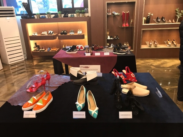 ‘2018 성수수제화 디자인 경진대회’가 1, 2차 심사를 마무리하고 28일 ‘성수동 희망플랫폼’에서 최종 수상자를 발표했다.