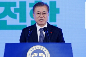 문 대통령 국정 지지도 4주 만에 반등…긍정>부정[리얼미터]