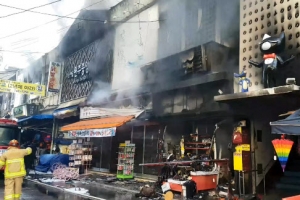 원주 중앙시장 불 1시간 50여분 만에 진화…피해 규모 파악 중