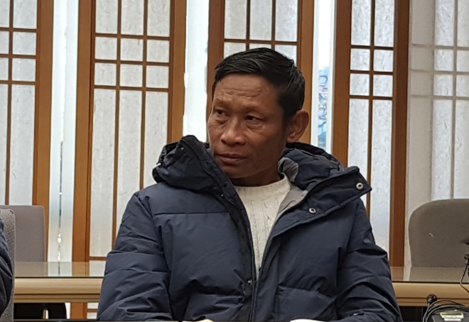 당국의 단속 피하다 사망한 이주노동자 딴저테이의 아버지