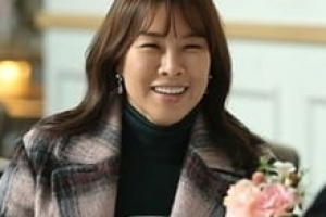 ‘연애의 맛’ 정영주, 22년만 첫 소개팅 상대 앞 ‘러블리 면모’