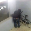 경찰서 앞 자전거 훔치려 한 간 큰 절도범