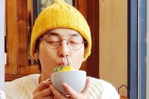 ‘커피프렌즈’ 양세종, 노란 모자 쓴 귀요미 알바생 ‘상큼 매력’