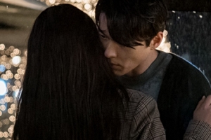 ‘알함브라 궁전의 추억’ 현빈♥박신혜, 빗속 키스신 예고 ‘멜로 시작’
