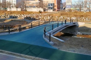 서대문구, 증산역 옆 불광천 보행교 개통…징검다리 이용하던 주민불편 해소 기대