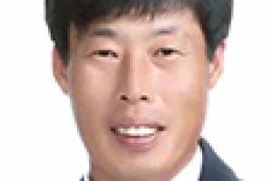 해외연수 중 가이드 때린 예천군의원