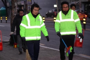 새해도 청소부가 된 구청장… 脫권위 중랑 행정 계속된다