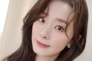 염지영 결혼, 이준우 PD와 8년 열애 결실 “응원과 축하 감사”