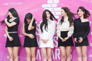 [포토] 레드벨벳, 황사 바람에 대략 난감