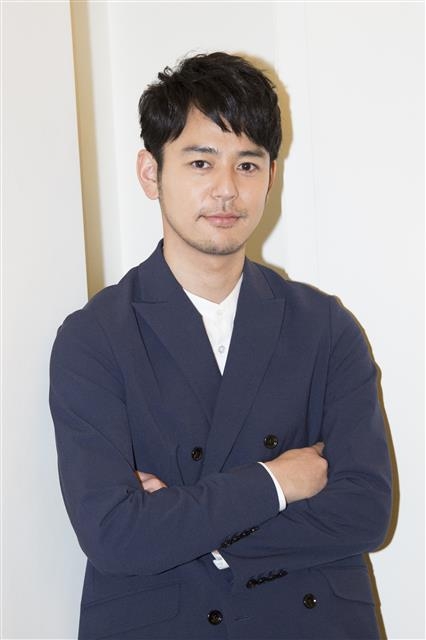 9년 만에 한국을 찾은 배우 쓰마부키 사토시는 배우 송강호와 영화에 함께 출연해 보고 싶다고 했다. “같은 현장에서 송강호씨가 어떻게 연기하는지 보고 싶어요. 개인적으로 좋아하는 나홍진 감독님과도 함께 작품을 해 봤으면 좋겠네요.”  풍경소리 제공