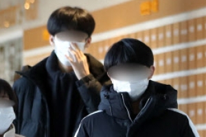 [포토] 강릉 펜션사고 마지막 학생 2명 퇴원