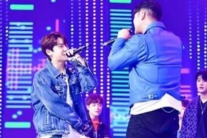 ‘언더나인틴’ 크러쉬X솔지x다듀X은혁, 예비돌들과 컬래버 무대