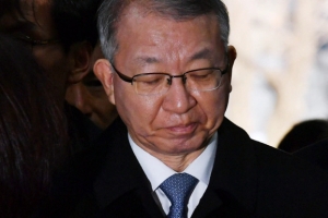 검찰, 양승태 전 대법원장 구속 후 첫 소환조사