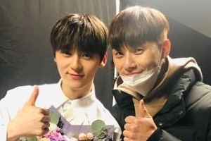 황민현X박서준, 훈훈 비주얼 투샷 “오늘 너무 행복했어요”