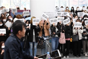 [미투 1년]“보복 고소·여론전 된 미투…잊혀질까 두려워 오늘도 싸웁니다”