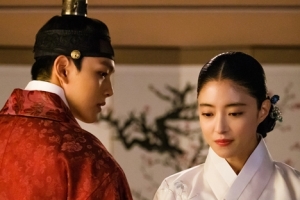 ‘왕이 된 남자’ 폭군 여진구-이세영, 진짜 부부 재회 ‘뒤바뀐 지아비’ 눈치?