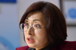 은수미 성남시장 공소사실 부인 …정치자금법 위반 첫 공판