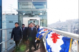한남동 지하차도 옆 경사로 재발견…“엘리베이터 타고 야경까지 즐겨요”