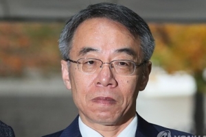 ‘양승태 예고편’ 임종헌 정식 재판, 시작부터 파행