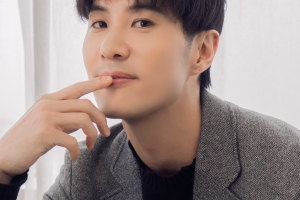 ‘유백이’ 김지석 “몸매 비결? 탄수화물 완전히 끊었다”