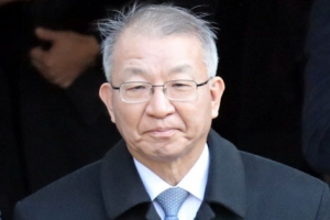 양승태 전 대법원장 구속기소…전직 대법원장 최초