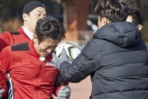 ‘궁민남편’ 차인표, 안정환 속성 헤딩수업서 대굴욕 ‘웃음 예고’