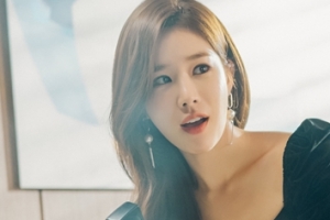 ‘진심이 닿다’ 유인나, 위장취업 1일차 포착 “이동욱 동공 확장”