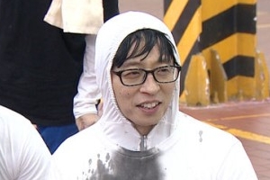 ‘요즘 애들’ 유재석, 10년 후 미래 예능 체험→처참 “너무 두렵다”