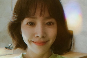 “눈부신 미소”‥‘눈이 부시게’ 한지민, 본방사수 부르는 셀카