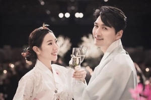 이필모♥서수연 결혼 소감+본식 사진 공개 “로맨틱 키스”