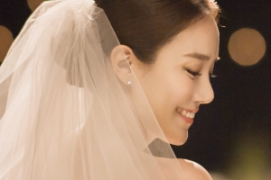 방송인 채령, 600명 하객 축복 속 결혼식 ‘성시경 축가X최현우 사회’