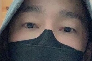허지웅, 투병 중 근황 공개 “여러분 덕분에 잘 버티고 있습니다”