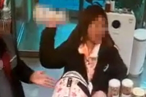 [포토] “대변 먹으니 환불해줘”… 3개월 된 몰티즈 던진 분양인