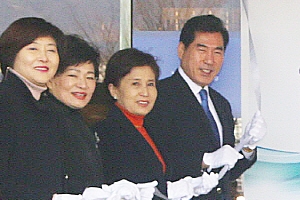 양성평등 도시 의왕, ‘여성친화도시’ 현판 제막식