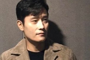 이병헌 사진에 댓글 단 이민정 “뭔가 피곤해 보이는...”