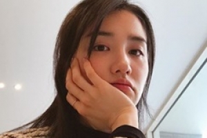 ‘류수영 ♥’ 박하선, 수수한 모습에도 남다른 미모 ‘청순 매력’