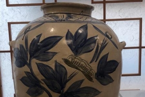 용산공예관에서 만나는 ‘조선의 꽃’ 北 해주도자기