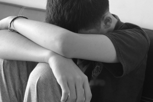 무면허로 훔친 차량 운전한 10대들…사고 후 도주까지