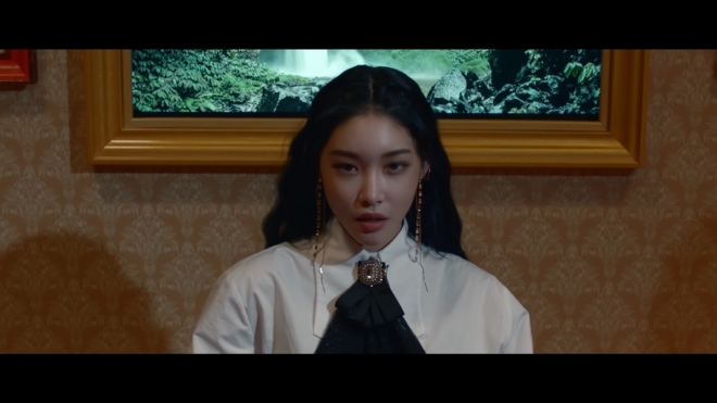 청하 ‘벌써 12시’ 뮤직비디오 캡처