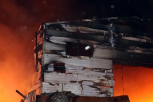 화성 폐기물처리업체 야적장서 화재…“완전진화에 이틀정도 소요”