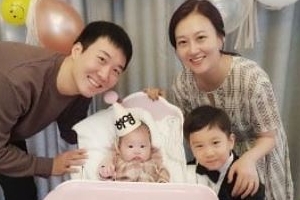 도경완♥장윤정 딸 100일 사진 공개 “많이 컸어 딸”